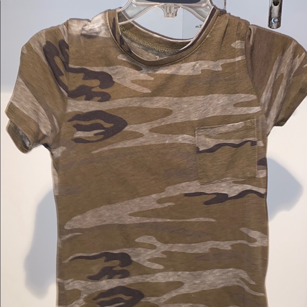 army print tee